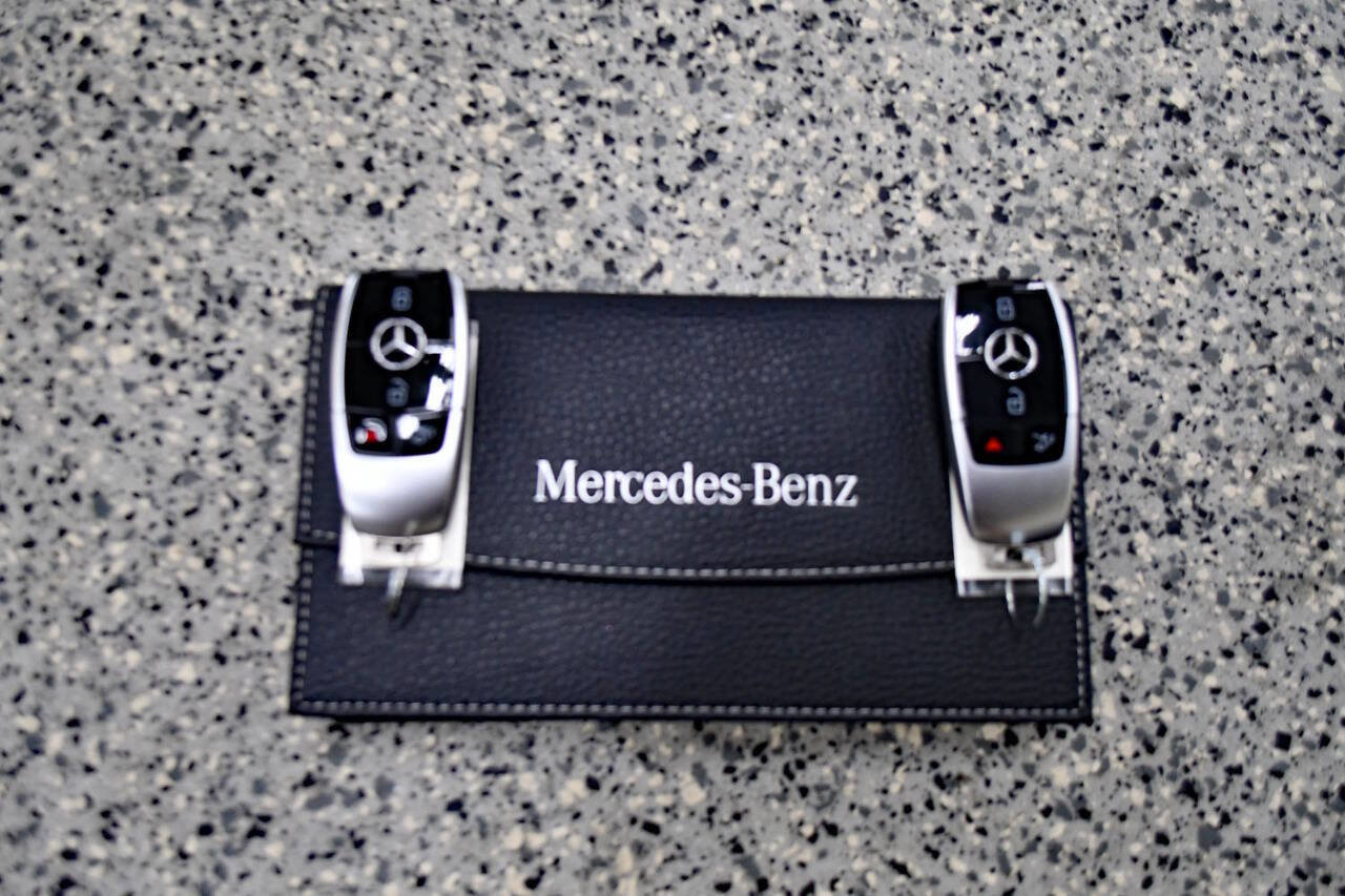 Used 2021 Mercedes-Benz E 53 AMG 4MATIC Cabriolet image 38