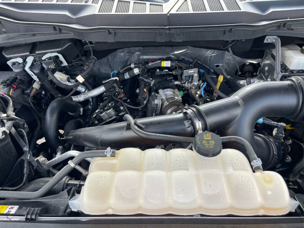 Used 2022 Ford F150 XLT image 32