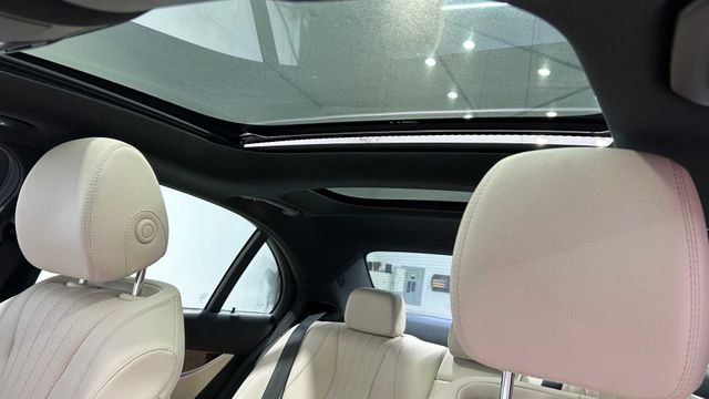 Used 2018 Mercedes-Benz E 300 image 24