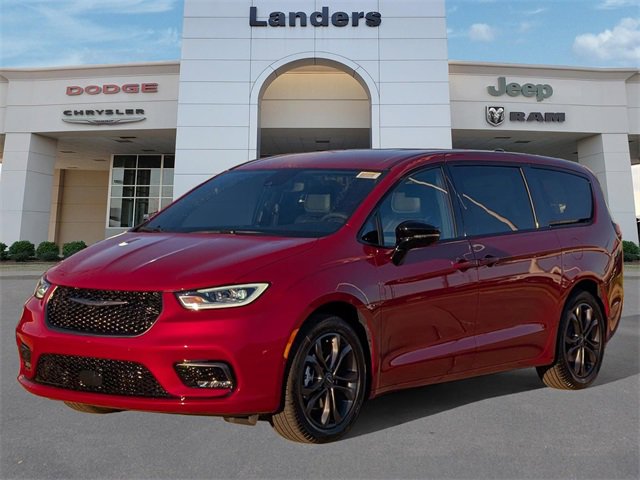 New 2026 Chrysler Pacifica Select