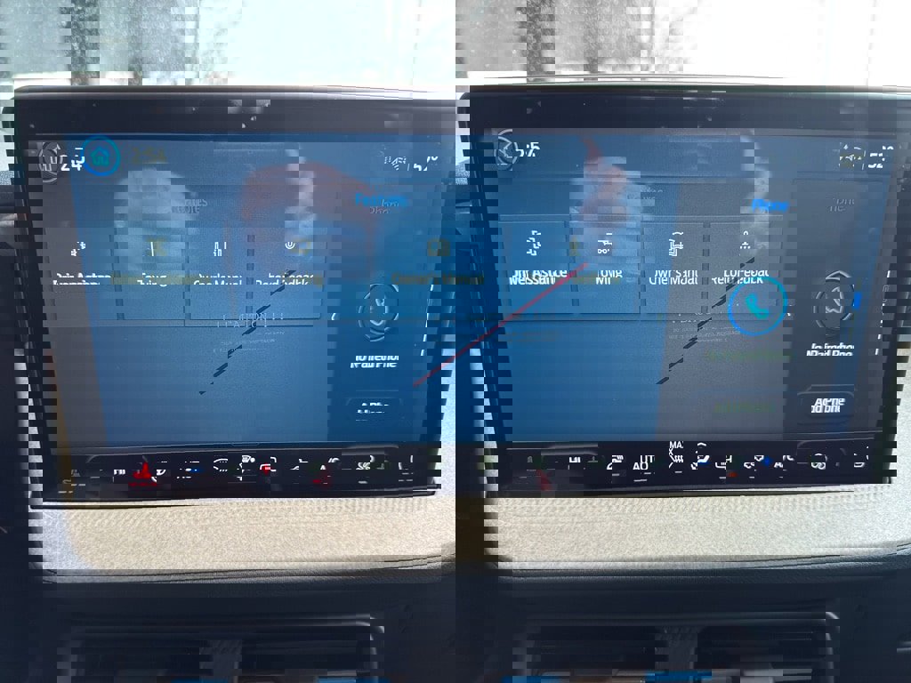 New 2026 Ford Maverick XLT w/ XLT Luxury Package image 36