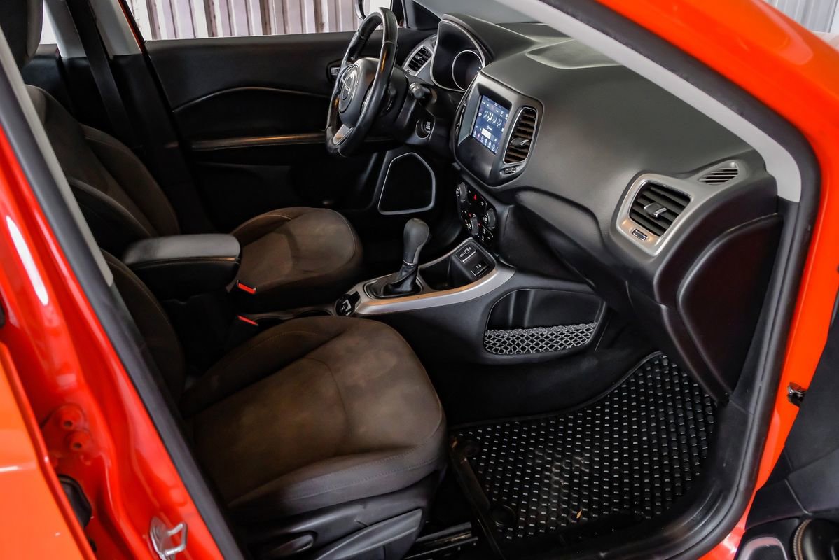 Used 2020 Jeep Compass Sport w/ Cold Weather Group image 12