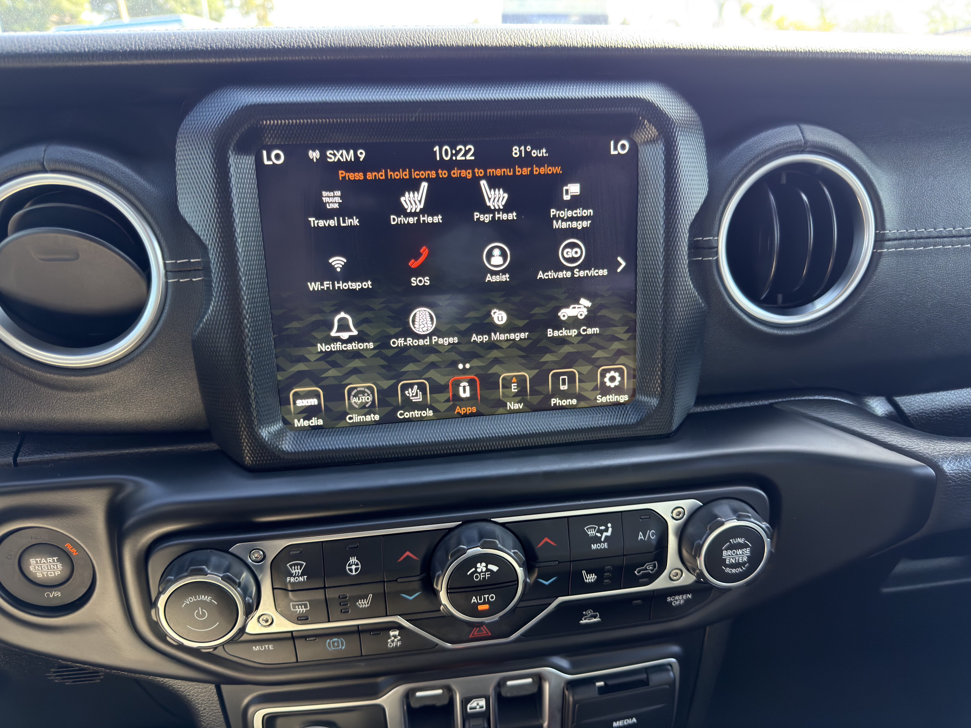 Used 2022 Jeep Wrangler Unlimited Sahara w/ Cold Weather Group AWD/4WD image 30