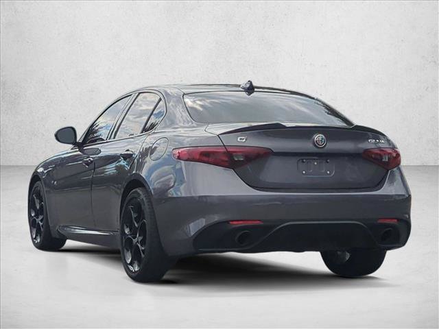 Used 2022 Alfa Romeo Giulia Veloce AWD/4WD image 7