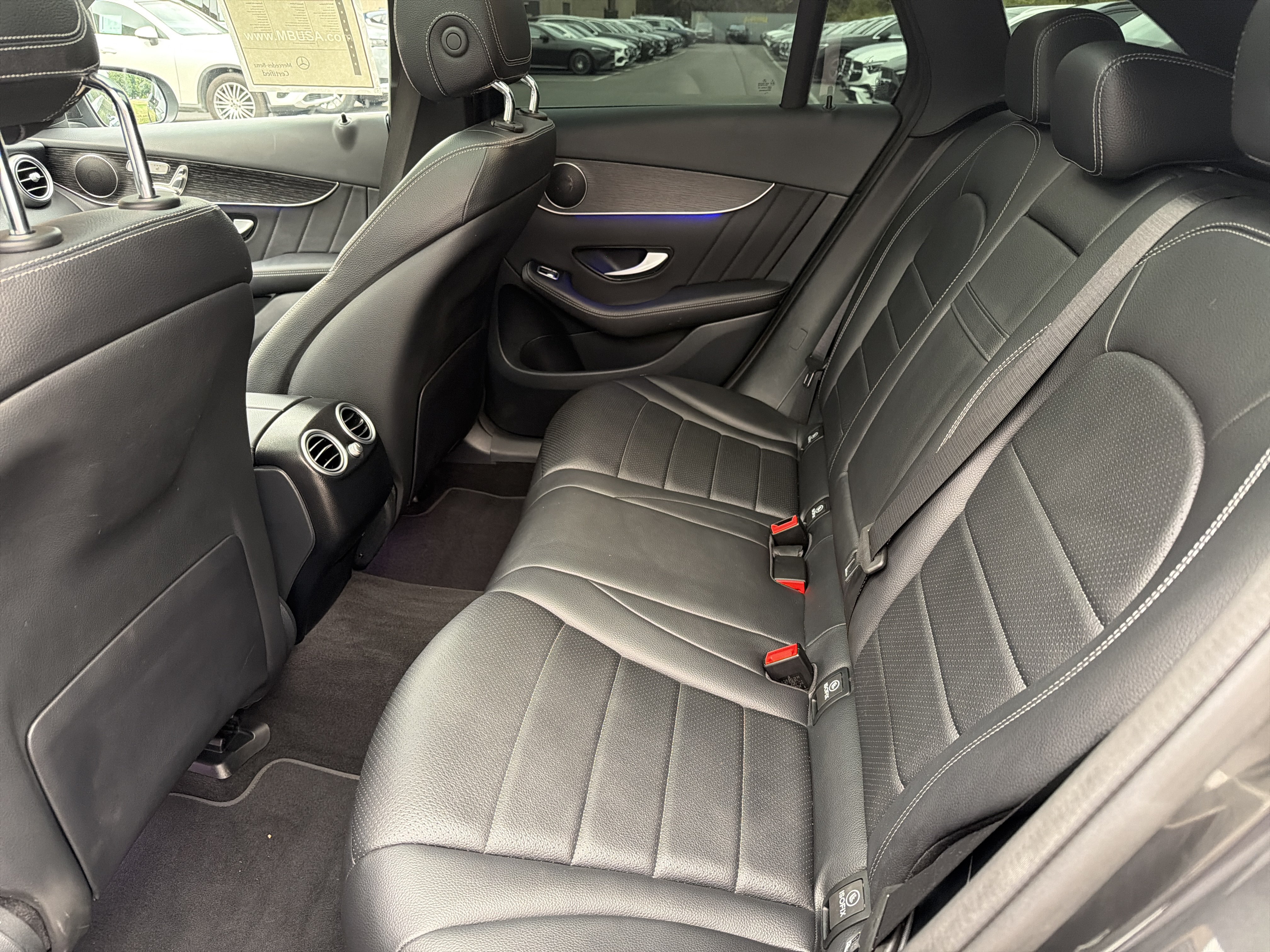 Used 2022 Mercedes-Benz GLC 300 4MATIC image 27