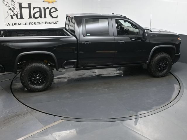 New 2026 Chevrolet Silverado 2500 ZR2 w/ LPO, Dark Essentials Package AWD/4WD image 17
