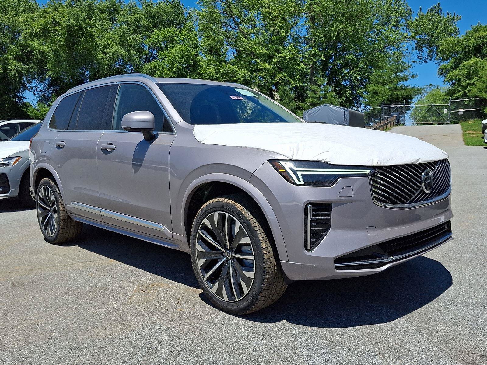 New 2026 Volvo XC90 B5 Core