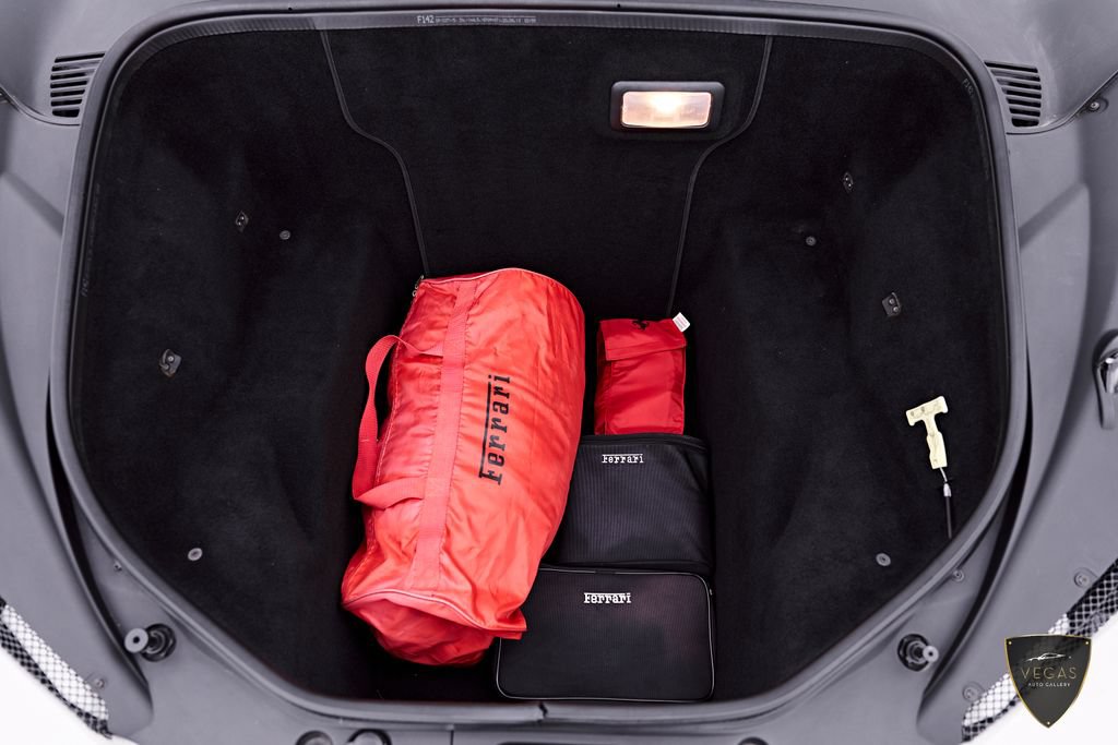 Used 2014 Ferrari 458 Spider RWD image 87