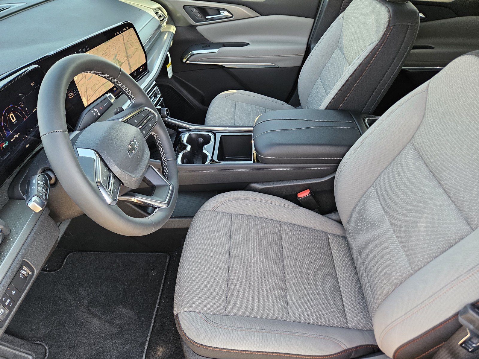 New 2027 Chevrolet Traverse LT w/ Midnight/Sport Edition FWD image 9
