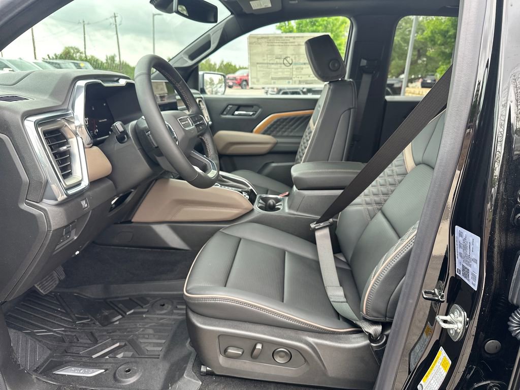 New 2026 GMC Canyon Denali w/ LPO, Denali Black Edition AWD/4WD image 10
