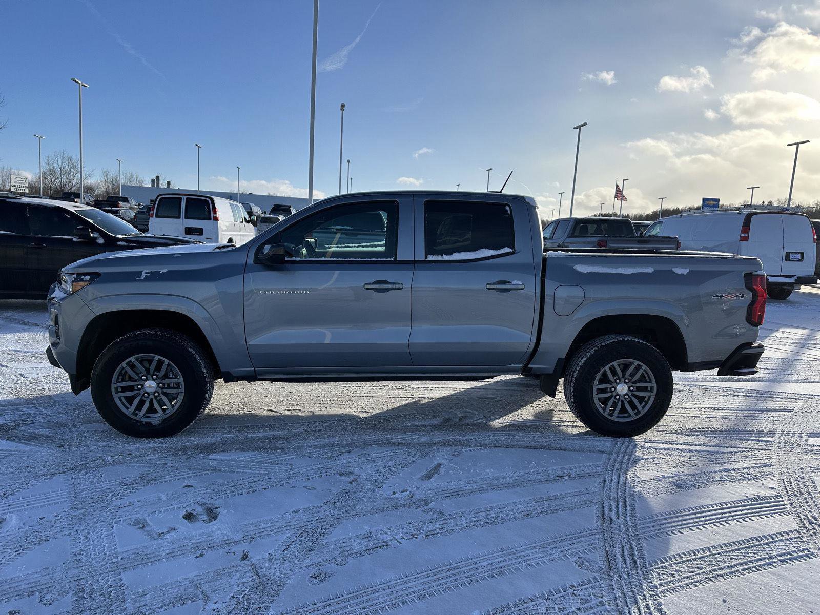 Used 2026 Chevrolet Colorado LT w/ Advanced Trailering Package image 3