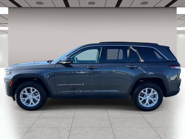 Used 2025 Jeep Grand Cherokee Limited AWD/4WD image 7