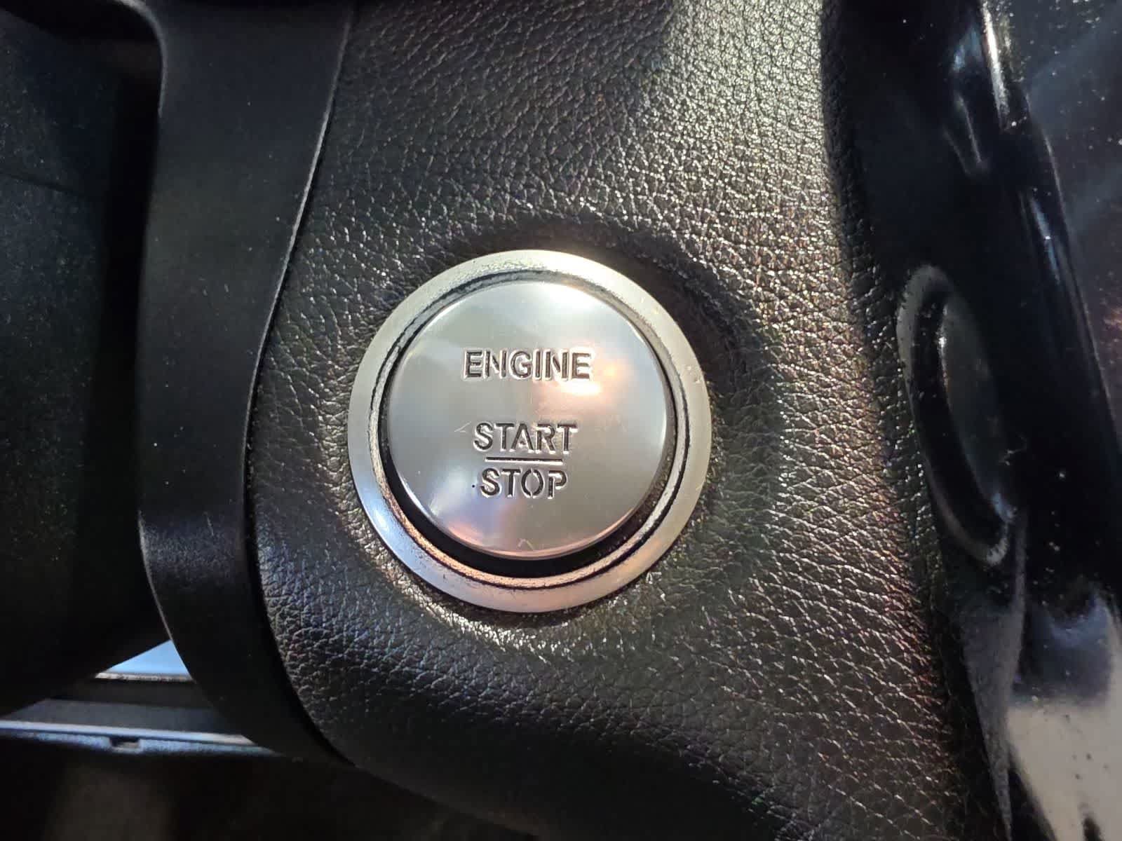 Used 2016 Mercedes-Benz C 300 4MATIC Sedan image 28