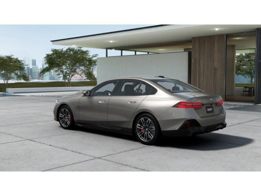 New 2026 BMW 550e xDrive w/ Premium Package AWD/4WD video 2