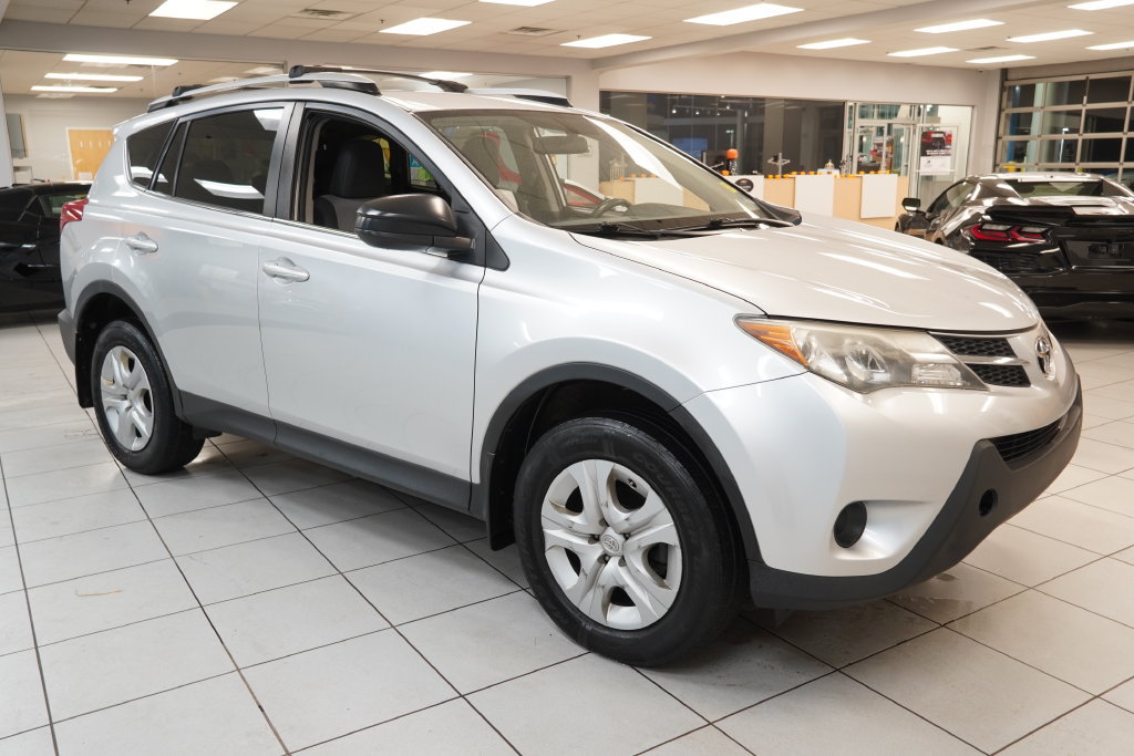 Used 2014 Toyota RAV4 LE AWD/4WD image 13