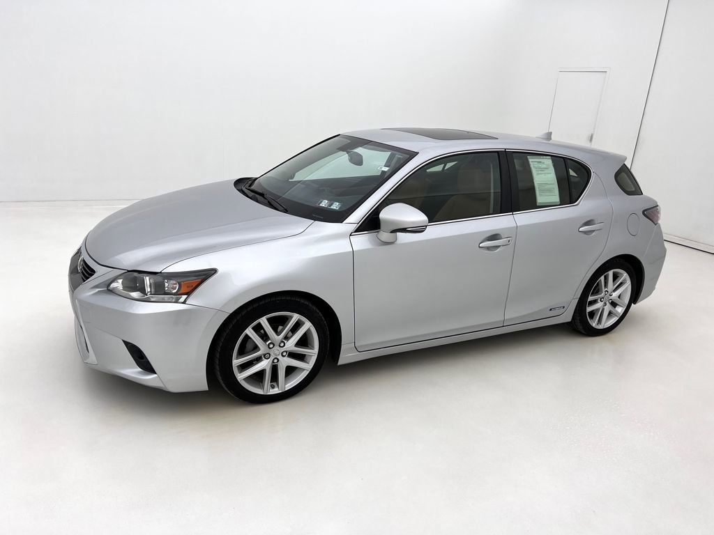 Used 2016 Lexus CT 200h w/ Navigation Package image 5