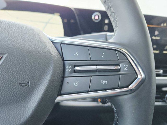 New 2026 Chevrolet Equinox LT AWD/4WD image 16