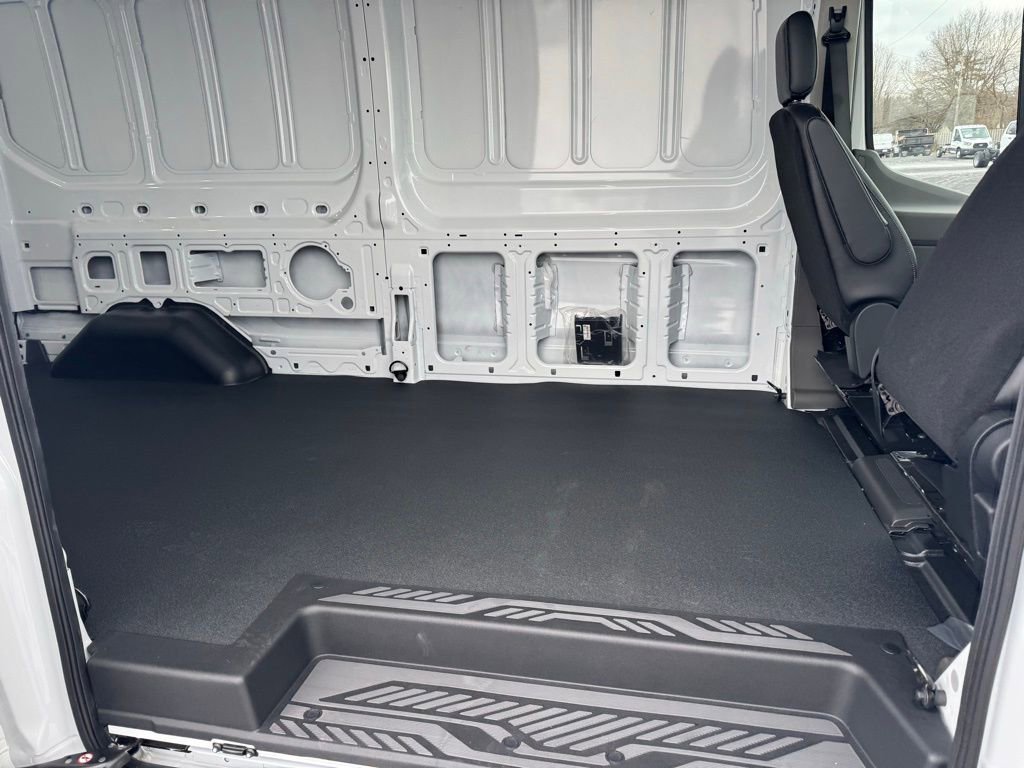 New 2026 Ford Transit 250 148 Medium Roof image 15