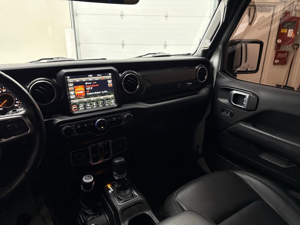 Used 2022 Jeep Wrangler Unlimited Sahara image 15
