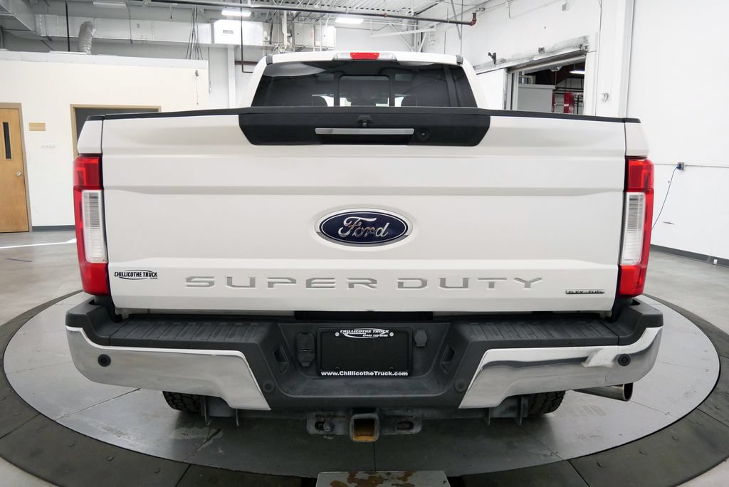 Used 2017 Ford F250 Lariat w/ Lariat Ultimate Package AWD/4WD image 6