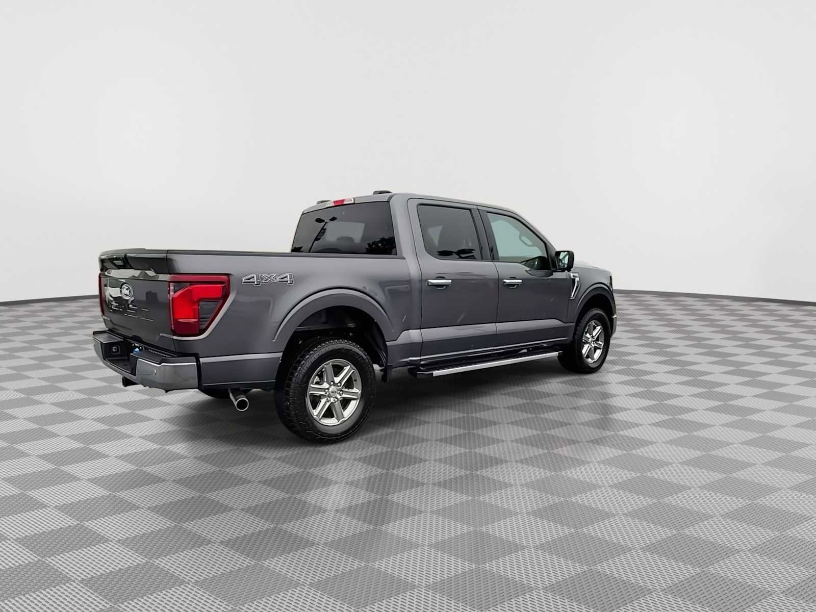 Used 2024 Ford F150 XLT image 8