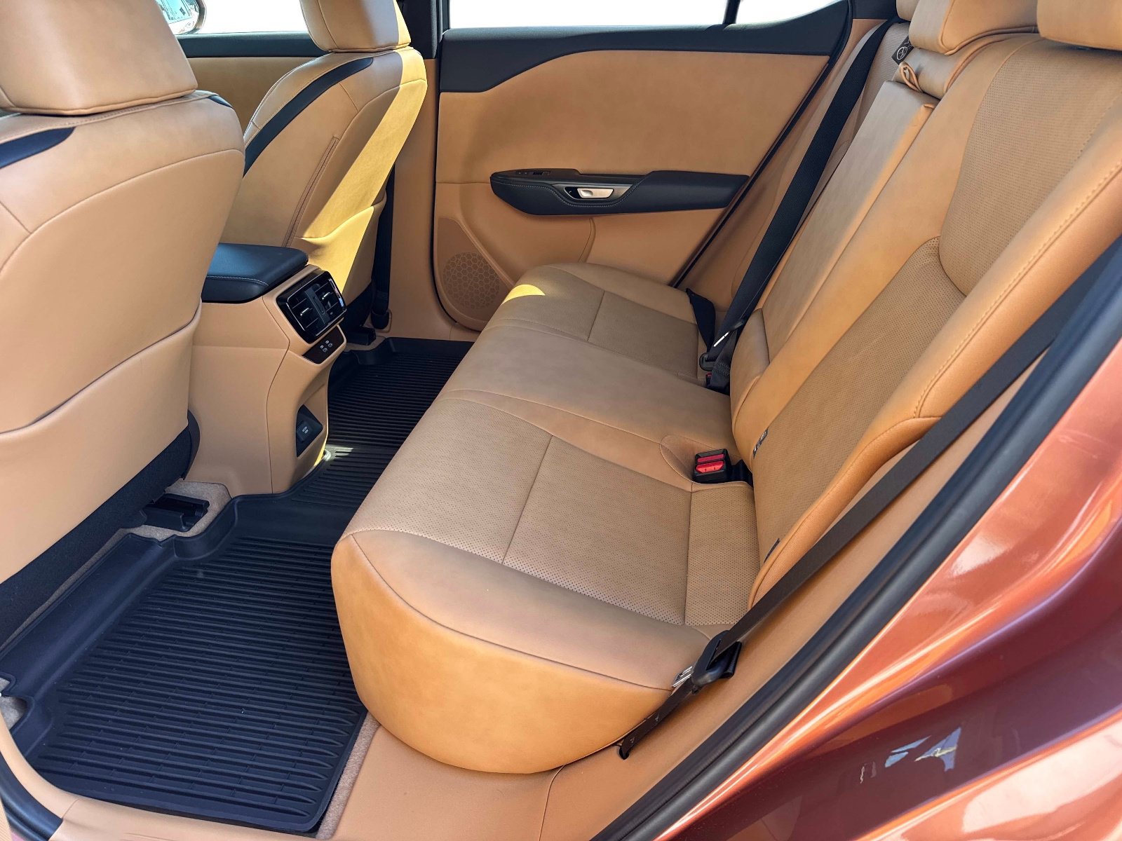 Used 2025 Lexus RZ 300e w/ Accessory Package (Z1) FWD image 15