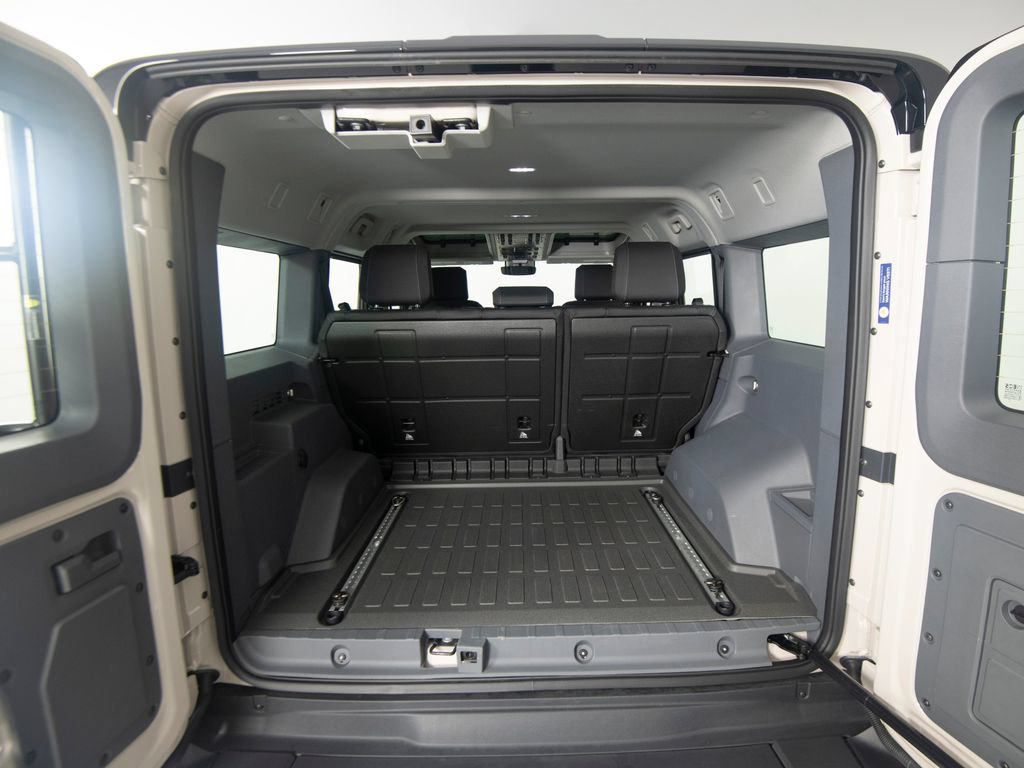 Used 2026 INEOS Grenadier Trialmaster Edition AWD/4WD image 40