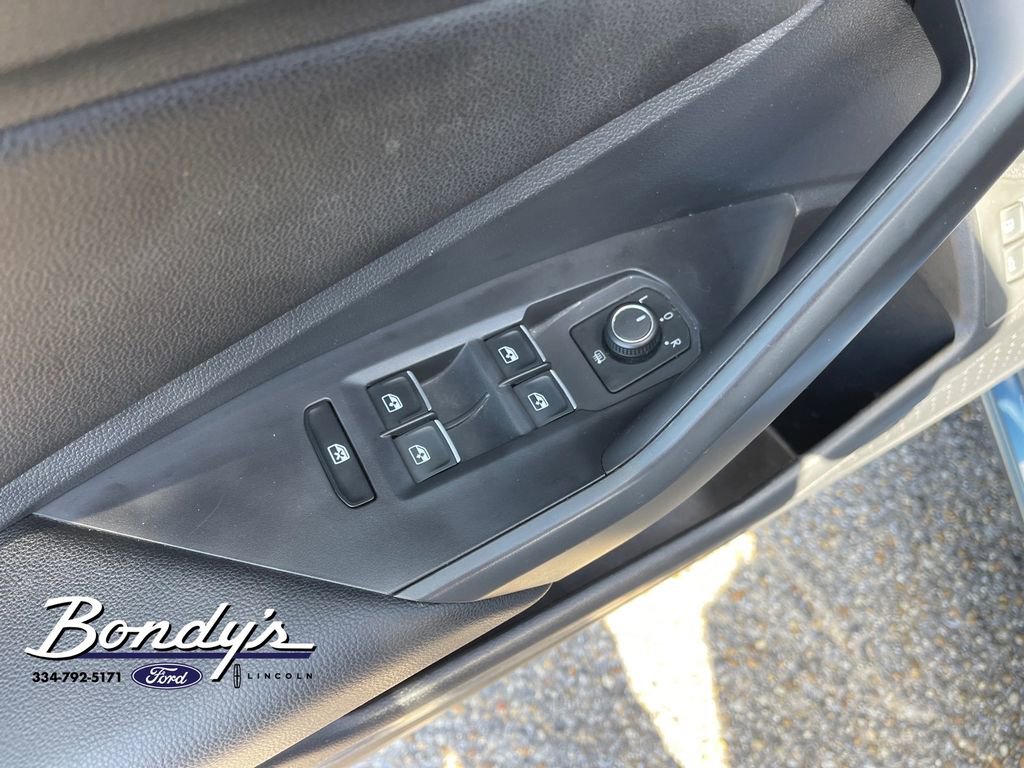 Used 2021 Volkswagen Jetta SE image 8