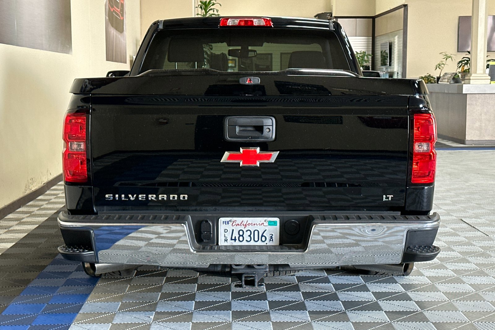 Used 2016 Chevrolet Silverado 1500 LT w/ LT Convenience Package image 5