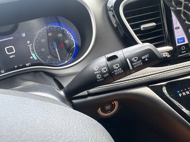 New 2027 Chrysler Pacifica Select w/ Family Tech Group AWD/4WD image 30