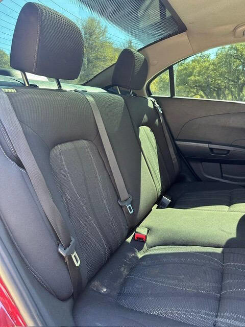 Used 2019 Chevrolet Sonic LT w/ Convenience Package image 21