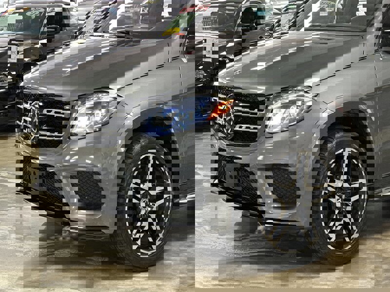 Used 2019 Mercedes-Benz GLS 550 4MATIC w/ Driver Assistance Package image 13