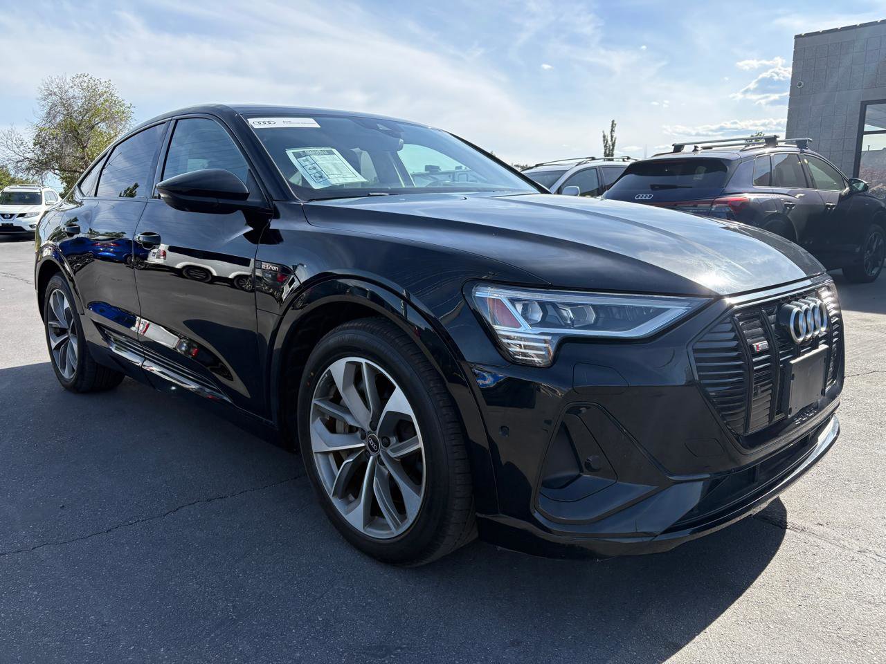 Used 2021 Audi e-tron Premium Plus w/ Premium Plus Package