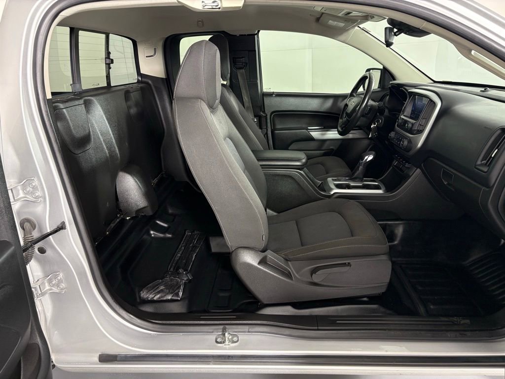 Used 2022 Chevrolet Colorado LT w/ Fleet Safety Package image 36