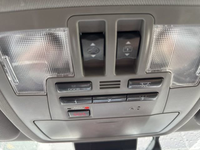 Used 2018 Toyota Highlander Limited Platinum image 15