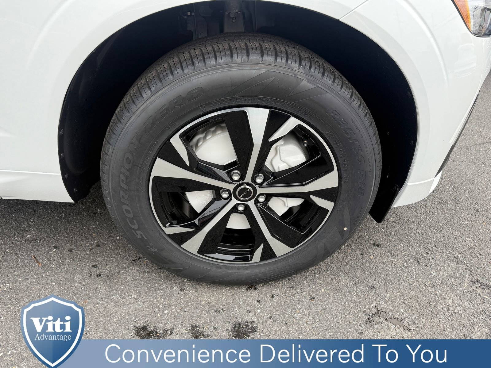 New 2026 Volvo XC60 B5 Core w/ Climate Package image 10