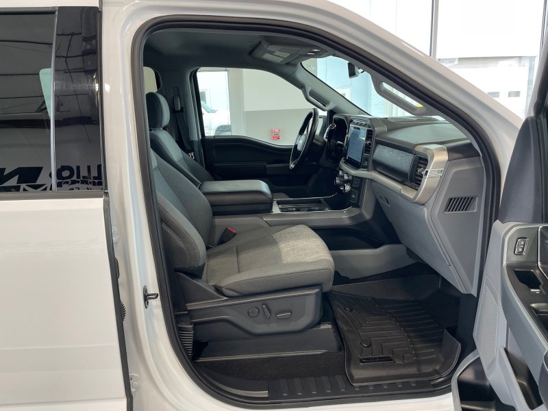 Used 2021 Ford F150 XLT w/ Equipment Group 302A High image 15