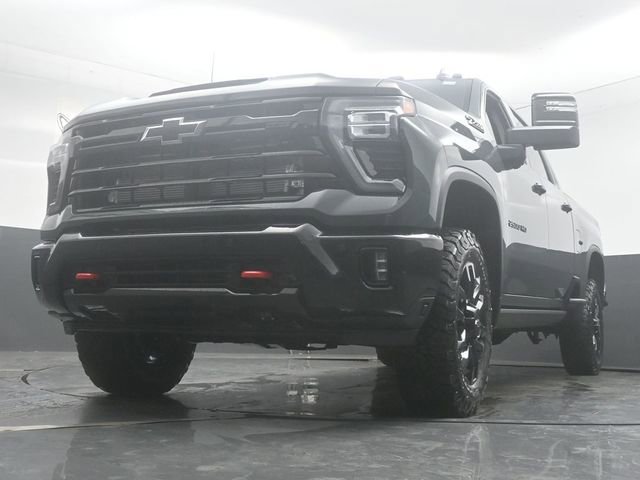 New 2026 Chevrolet Silverado 2500 LTZ w/ LTZ Plus Package AWD/4WD image 4