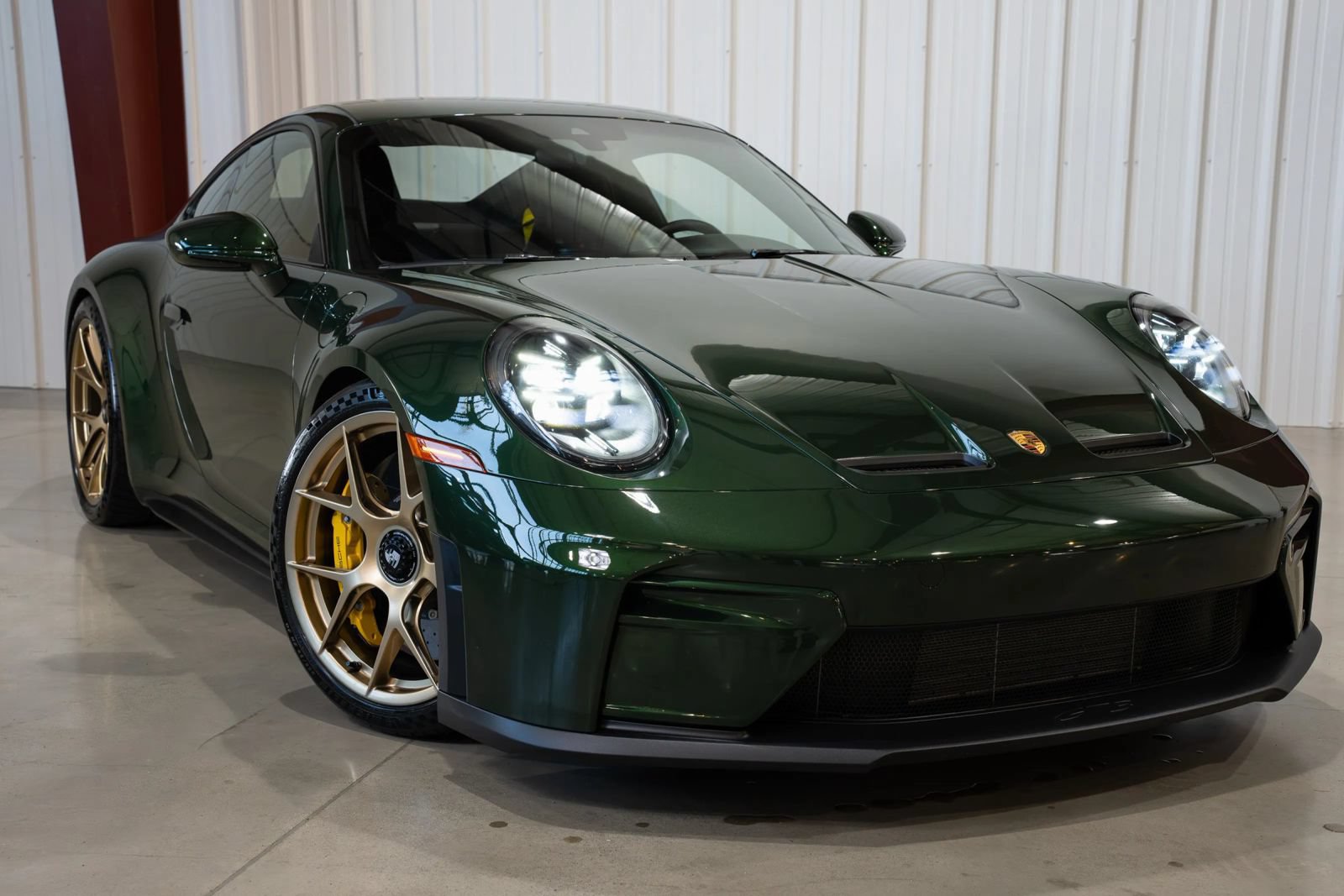 Used 2025 Porsche 911 GT3 RWD image 5