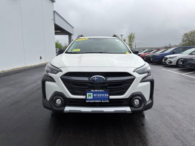 Used 2023 Subaru Outback Limited XT AWD/4WD image 2