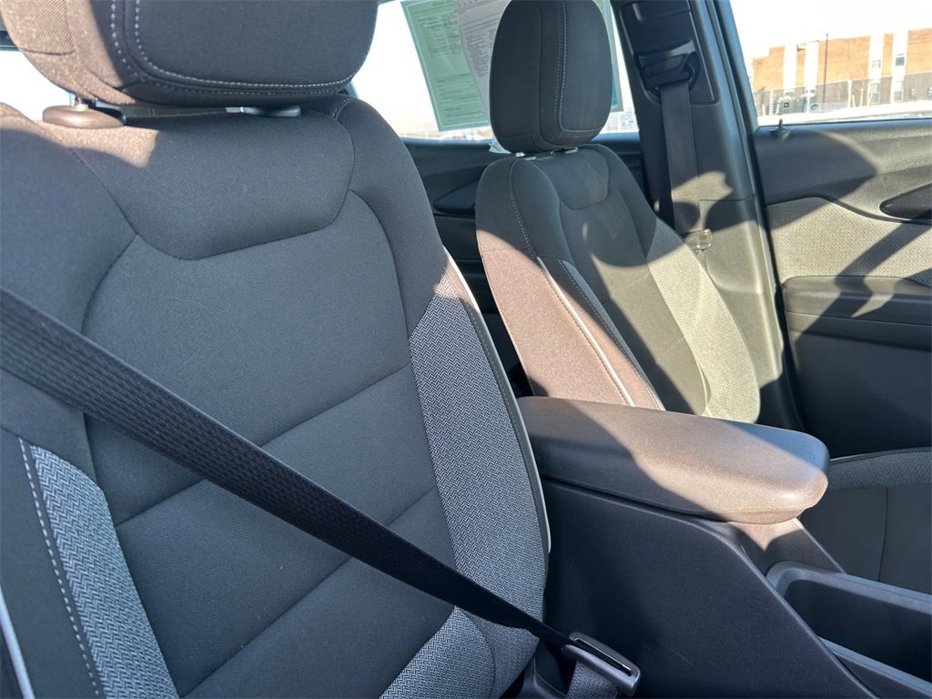 Used 2021 Chevrolet TrailBlazer LS image 16