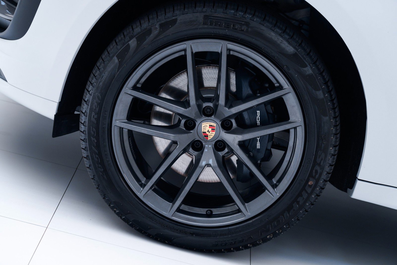 Certified 2026 Porsche Macan Turbo image 12