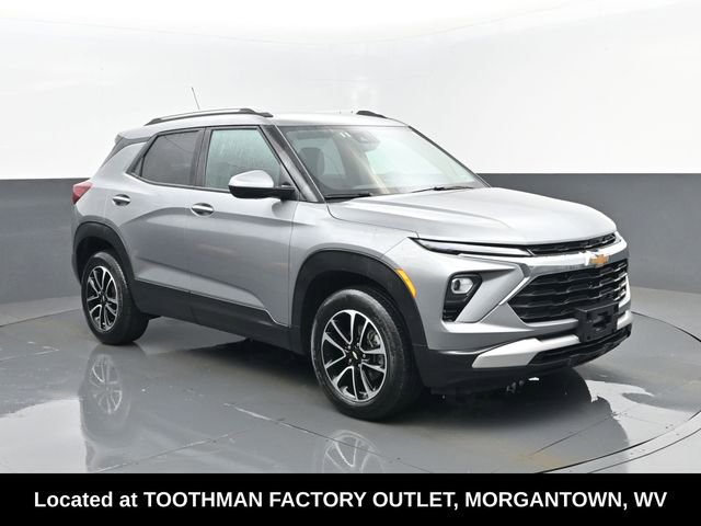 Used 2025 Chevrolet TrailBlazer LT image 3