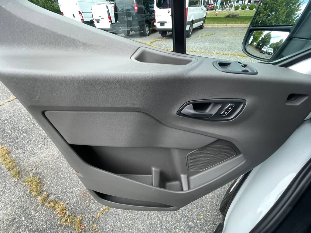 Used 2024 Ford Transit 350 XLT RWD image 9