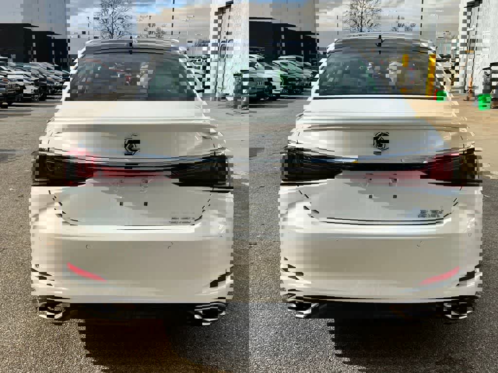 Used 2022 Lexus ES 350 w/ Premium Package image 5