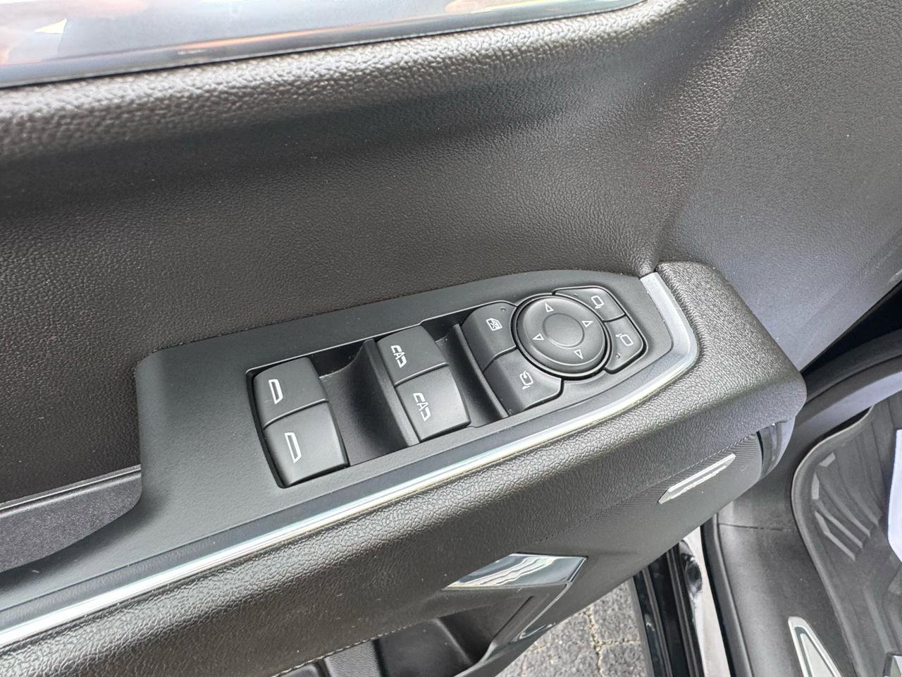 Used 2023 Chevrolet Silverado 1500 LTZ AWD/4WD image 17