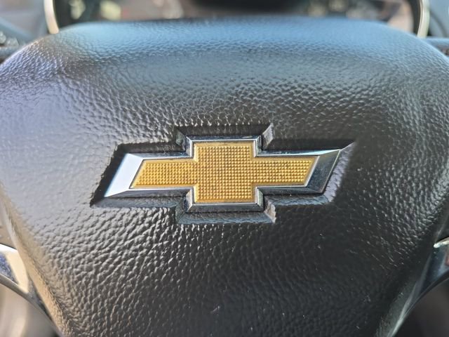 Used 2017 Chevrolet Cruze LT w/ Convenience Package image 5