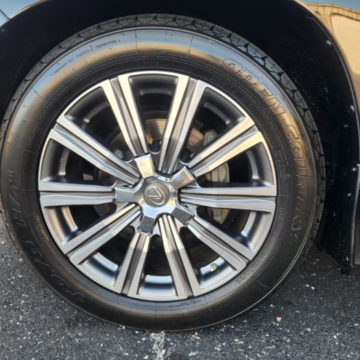 Used 2017 Lexus LX 570 4WD image 42