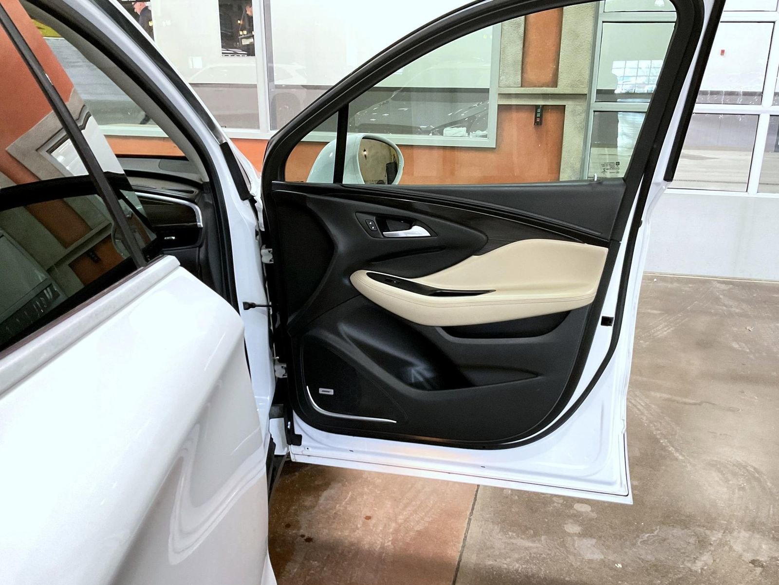 Used 2020 Buick Envision Premium w/ Driver Confidence Package AWD/4WD image 16