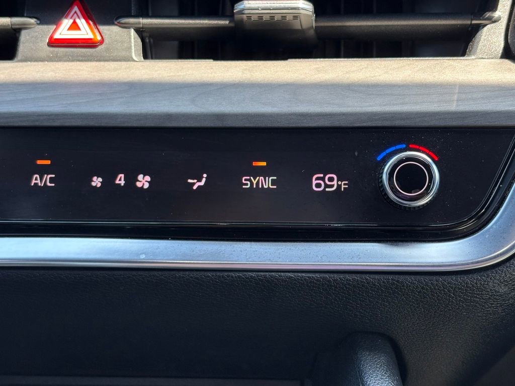 Used 2024 Kia Sportage X-Line w/ X-Line Premium Package image 23